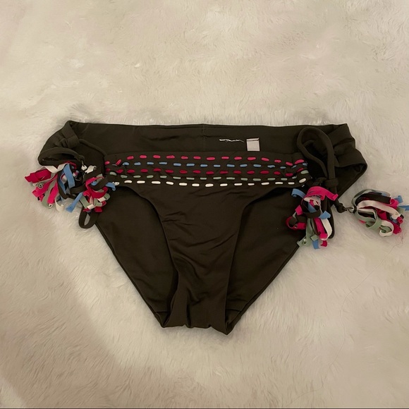 Becca bikini set! - Picture 5 of 8